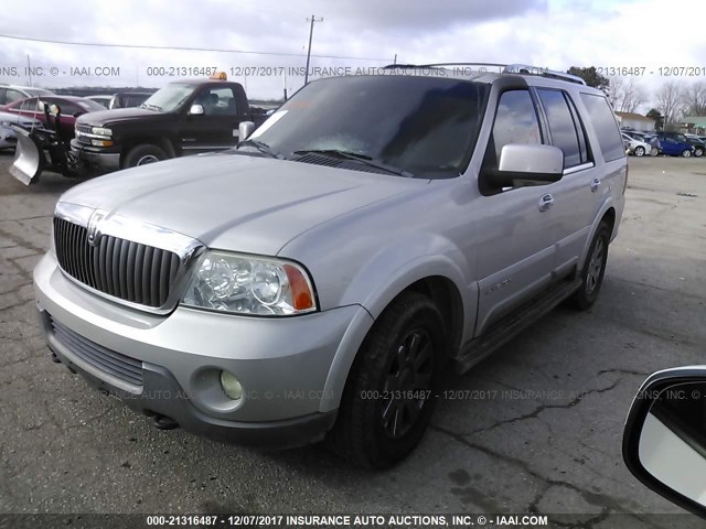 5LMFU28R83LJ05247 - 2003 LINCOLN NAVIGATOR SILVER photo 2