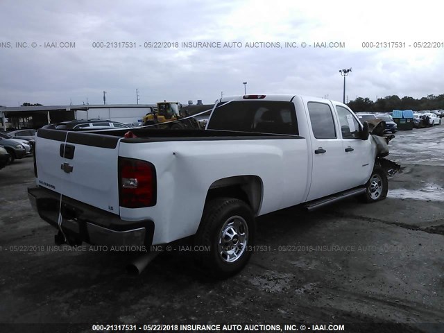 1GC1CVC8XBF113111 - 2011 CHEVROLET SILVERADO C2500 HEAVY DUTY WHITE photo 4