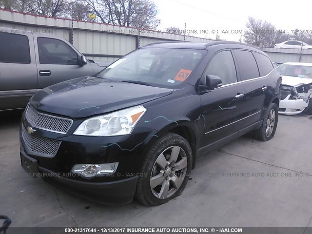 1GNKRLED4BJ135272 - 2011 CHEVROLET TRAVERSE LTZ BLACK photo 2