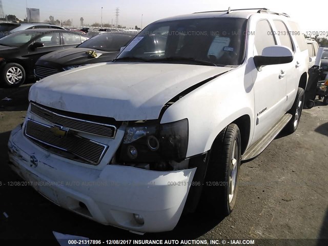 1GNFC13J27R168604 - 2007 CHEVROLET TAHOE C1500 WHITE photo 2