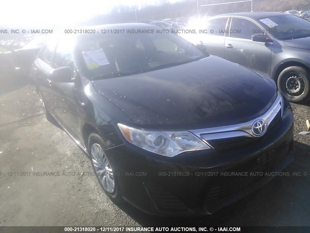 4T1BD1FK2EU099122 - 2014 TOYOTA CAMRY HYBRID/LE/XLE 黑色 照片 1