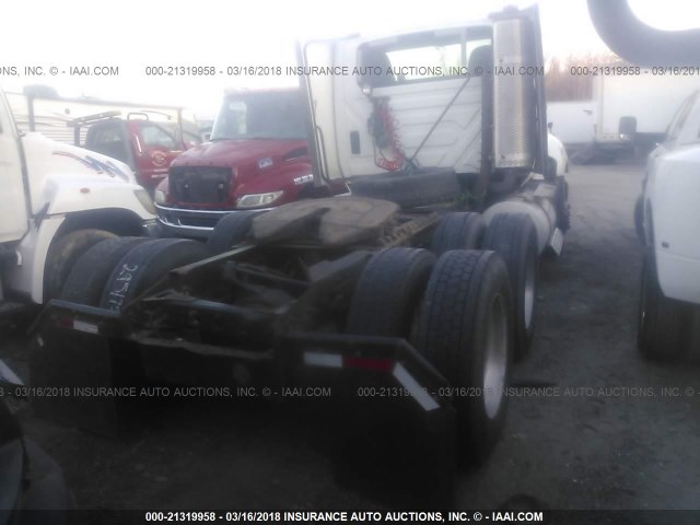 3HSDJSJR7BN358611 - 2011 INTERNATIONAL PROSTAR თეთრი ფოტო 4