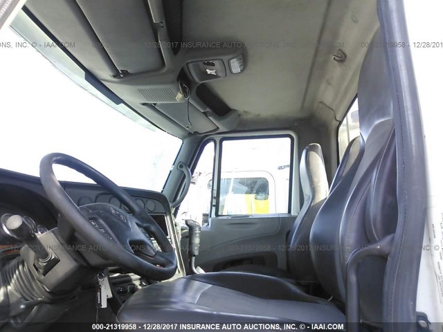 3HSDJSJR7BN358611 - 2011 INTERNATIONAL PROSTAR თეთრი ფოტო 7