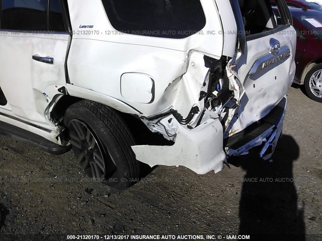 JTEBU5JR7H5475503 - 2017 TOYOTA 4RUNNER SR5 PREM/LTDL/TRAIL/TRD Biały zdjęcie 6