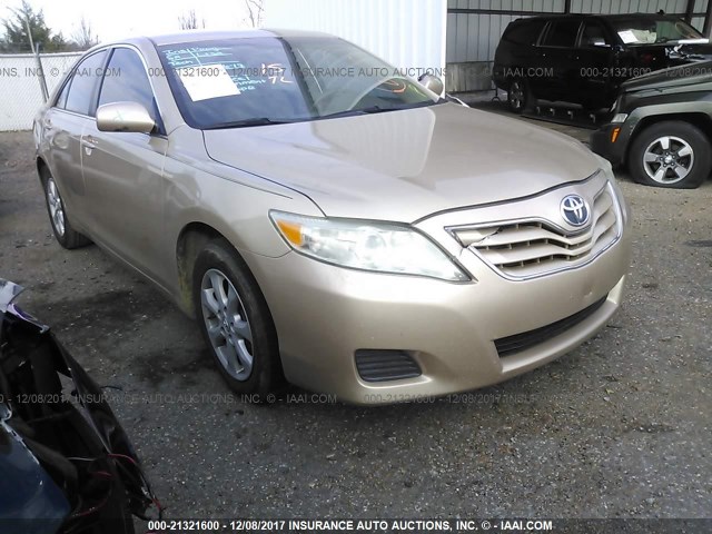 4T1BF3EK9BU124651 - 2011 TOYOTA CAMRY SE/LE/XLE GOLD photo 1