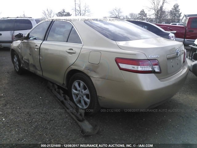 4T1BF3EK9BU124651 - 2011 TOYOTA CAMRY SE/LE/XLE GOLD photo 3