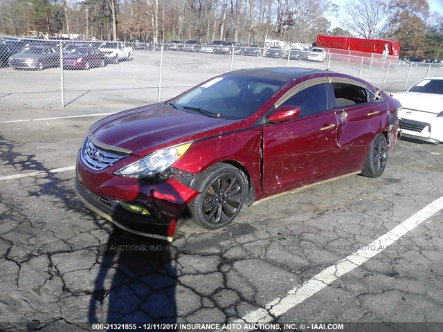 5NPEC4AC0DH795573 - 2013 HYUNDAI SONATA SE/LIMITED BURGUNDY photo 2