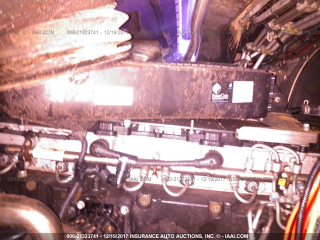 3AKJGLD54FSGC7150 - 2015 FREIGHTLINER CASCADIA 125  BLUE photo 9