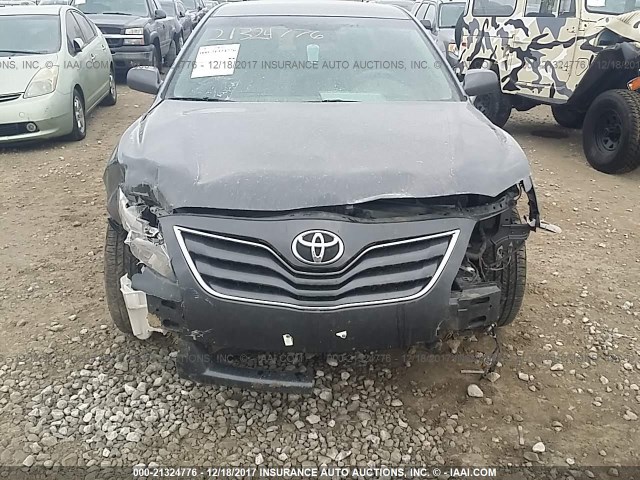 4T4BF3EK4BR125003 - 2011 TOYOTA CAMRY SE/LE/XLE GRAY photo 6