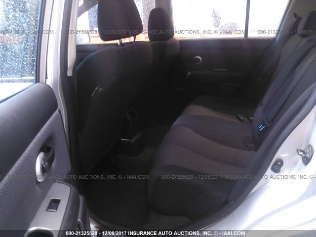 3N1BC13E19L402884 - 2009 NISSAN VERSA S/SL SILVER photo 8