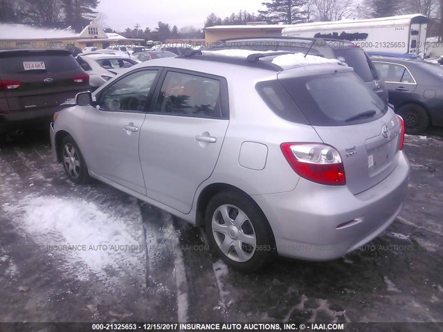 2T1KU40E39C054105 - 2009 TOYOTA COROLLA MATRIX  SILVER photo 3