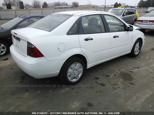 1FAFP34N07W245276 - 2007 FORD FOCUS ZX4/S/SE/SES 白色 照片 4