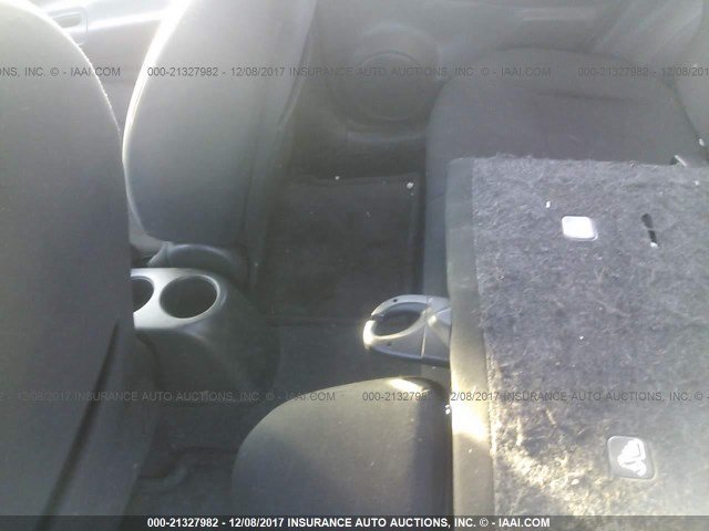 3N1CE2CPXFL368512 - 2015 NISSAN VERSA NOTE S/S PLUS/SV/SL/SR SILVER photo 8