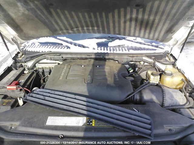 5LMFU28R73LJ15591 - 2003 LINCOLN NAVIGATOR 白色 照片 10