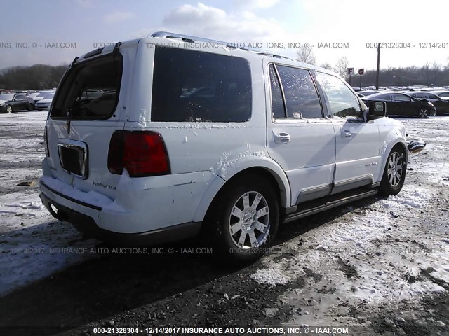 5LMFU28R73LJ15591 - 2003 LINCOLN NAVIGATOR WHITE photo 4