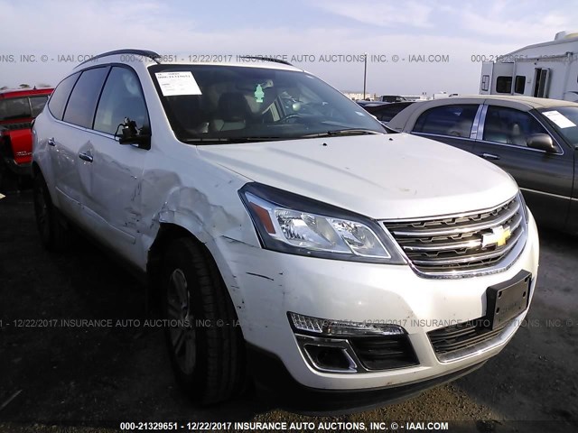 1GNKRHKD8HJ350387 - 2017 CHEVROLET TRAVERSE LT WHITE photo 1