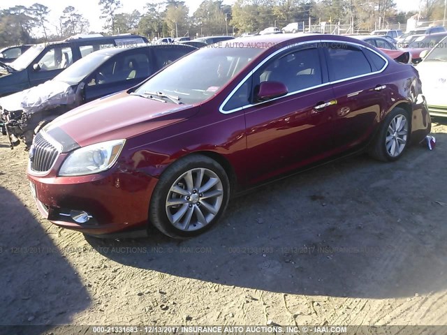 1G4PP5SK7E4133226 - 2014 BUICK VERANO RED photo 2