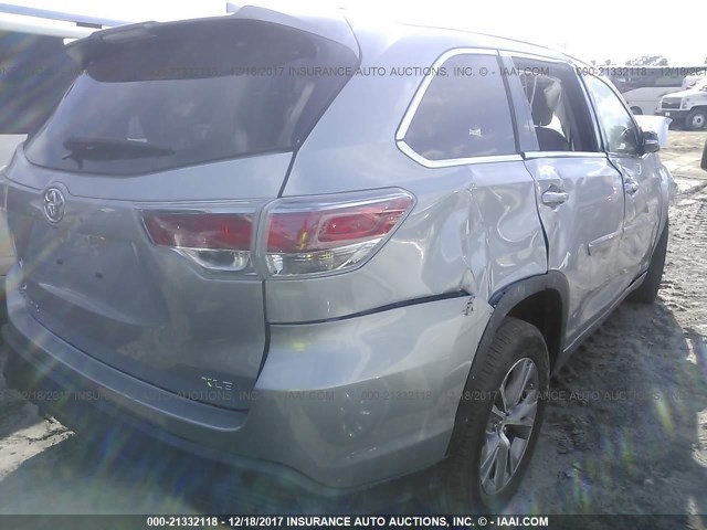 5TDKKRFH8FS041101 - 2015 TOYOTA HIGHLANDER XLE ვერცხლისფერი ფოტო 4