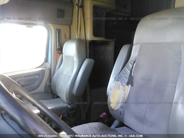 1FUJGLDR6CSBR8212 - 2012 FREIGHTLINER CASCADIA 125  BLUE photo 5