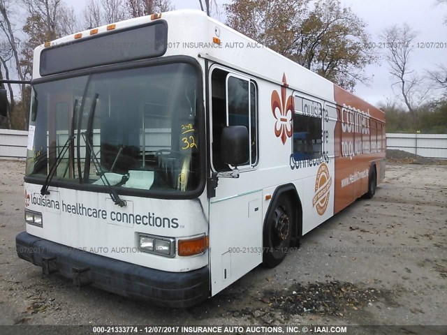 15GGD211651076158 - 2005 GILLIG TRANSIT BUS LOW ORANGE photo 2