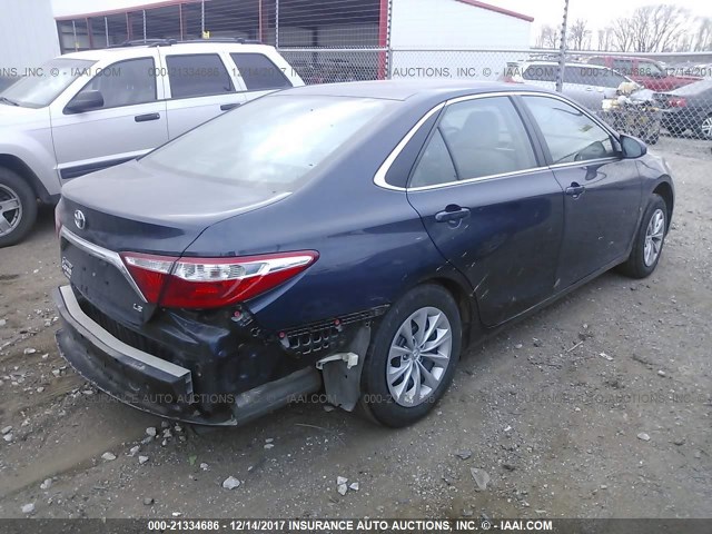 4T4BF1FK2GR533459 - 2016 TOYOTA CAMRY LE/XLE/SE/XSE BLUE photo 4