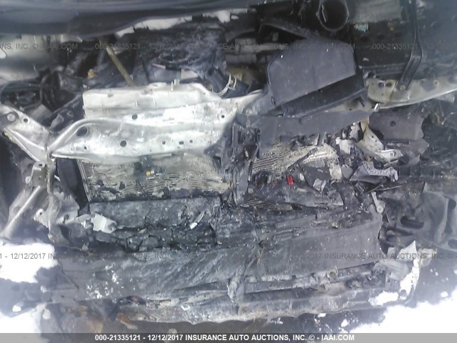 4T1BF1FK5FU961244 - 2015 TOYOTA CAMRY LE/XLE/SE/XSE Silber Foto 10