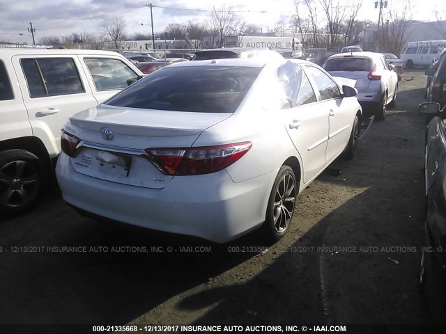 4T1BF1FK1GU122404 - 2016 TOYOTA CAMRY LE/XLE/SE/XSE თეთრი ფოტო 4