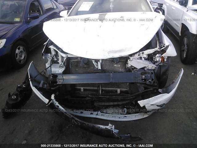 4T1BF1FK1GU122404 - 2016 TOYOTA CAMRY LE/XLE/SE/XSE თეთრი ფოტო 6