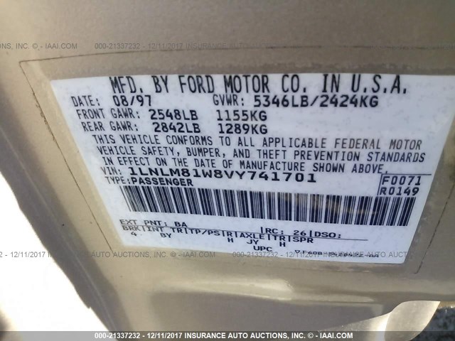 1LNLM81W8VY741701 - 1997 LINCOLN TOWN CAR EXECUTIVE GOLD photo 9