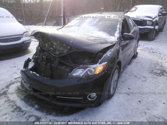 4T1BF1FK6CU045216 - 2012 TOYOTA CAMRY SE/LE/XLE BLACK photo 2