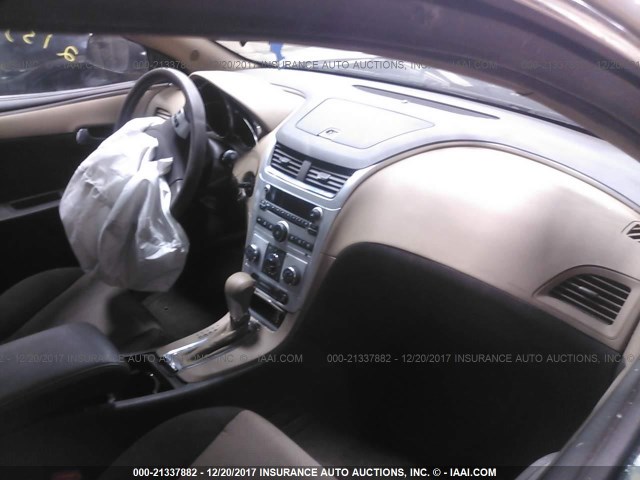 1G1ZB5E03CF228544 - 2012 CHEVROLET MALIBU LS ოქროსფერი ფოტო 5