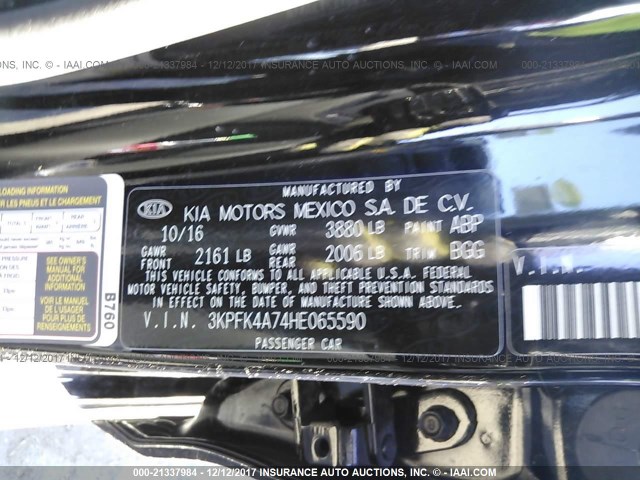 3KPFK4A74HE065590 - 2017 KIA FORTE LX BLACK photo 9