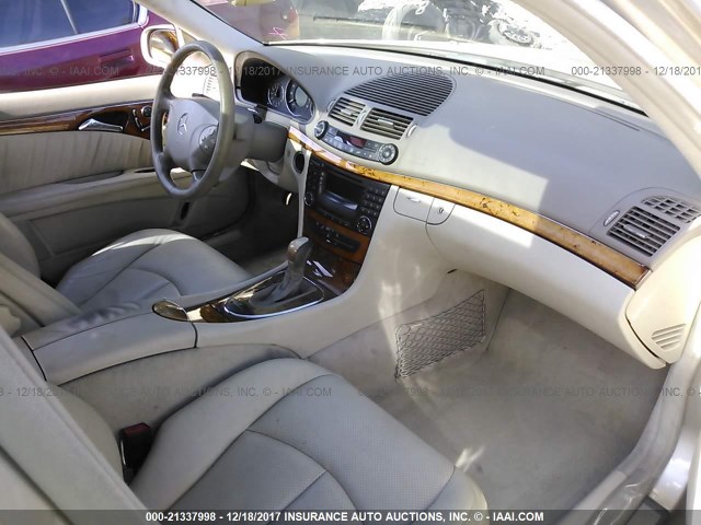 WDBUF70J73A174503 - 2003 MERCEDES-BENZ E 500 GOLD photo 5