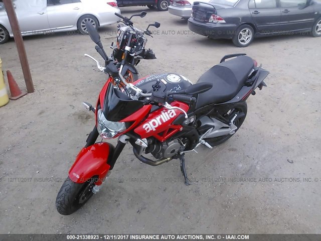 ZD4RAC019BS000072 - 2011 APRILIA SHIVER 750 BLACK photo 2