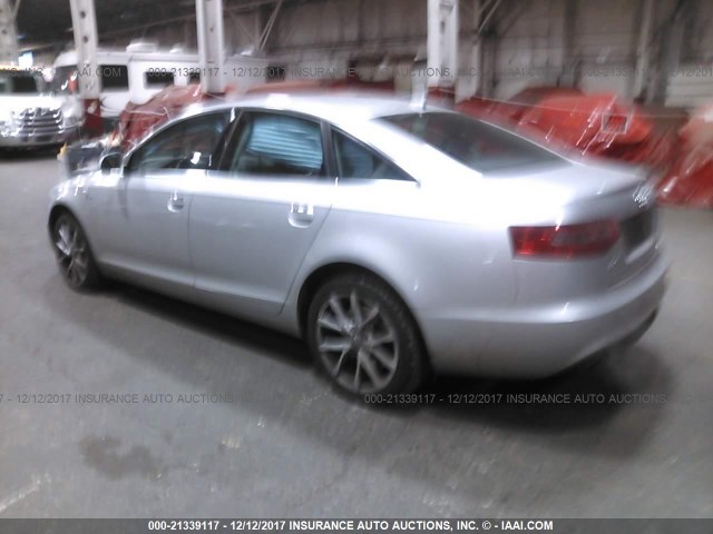 WAUFGAFB2BN026221 - 2011 AUDI A6 PREMIUM PLUS SILVER photo 3