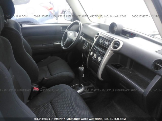 JTLKT324450213269 - 2005 TOYOTA SCION XB RED photo 5
