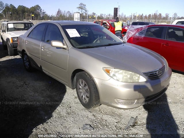 4T1BE32KX6U155968 - 2006 TOYOTA CAMRY LE/XLE/SE SILVER photo 1