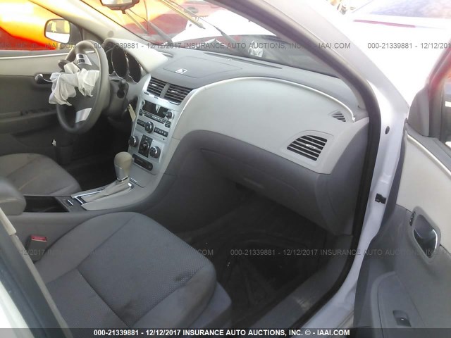 1G1ZB5E13BF212402 - 2011 CHEVROLET MALIBU LS 白色 照片 5