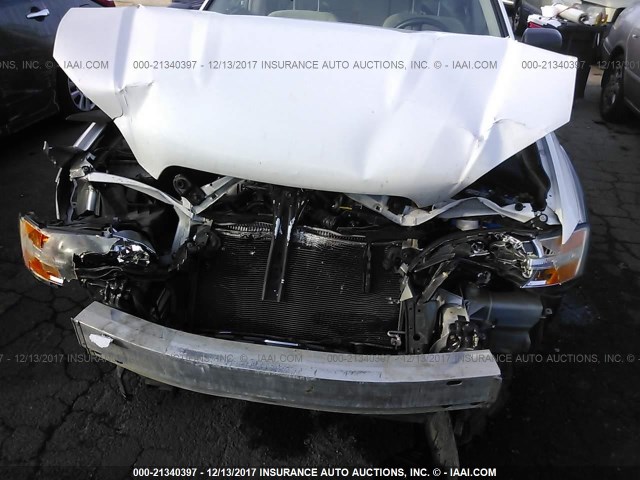 4S4BP61C857376469 - 2005 SUBARU LEGACY OUTBACK 2.5I WHITE photo 6