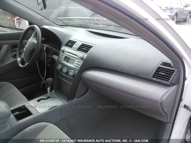 4T1BE46K08U783542 - 2008 TOYOTA CAMRY CE/LE/XLE/SE WHITE photo 5