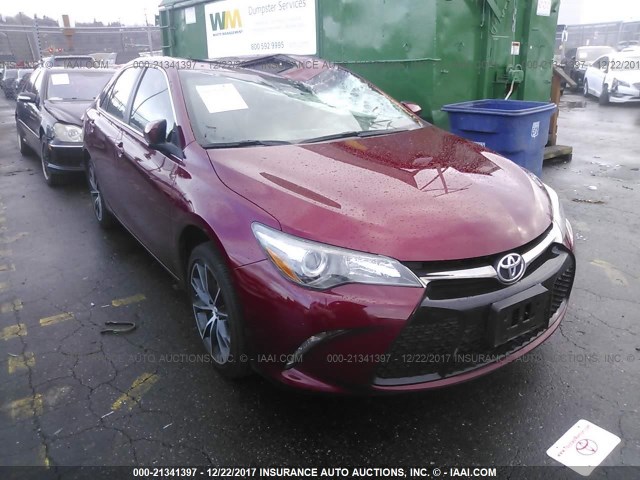 4T1BF1FK0HU656527 - 2017 TOYOTA CAMRY LE/XLE/SE/XSE RED photo 1