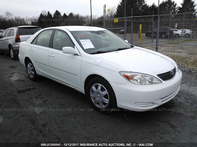 4T1BE30K62U591018 - 2002 TOYOTA CAMRY LE/XLE/SE თეთრი ფოტო 1