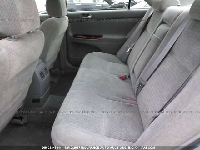 4T1BE30K62U591018 - 2002 TOYOTA CAMRY LE/XLE/SE თეთრი ფოტო 8