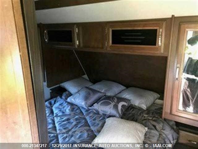 4X4TSBG28HU081757 - 2017 FOREST RIVER SALEM HEMISPHERE  Бежевый фото 7