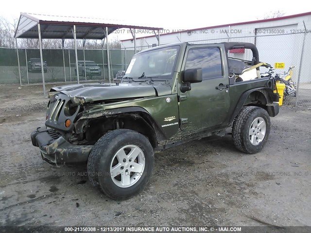 1J4FA54157L133976 - 2007 JEEP WRANGLER SAHARA GREEN photo 2