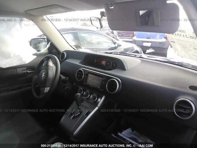 JTLZE4FE6EJ065749 - 2014 TOYOTA SCION XB BROWN photo 5