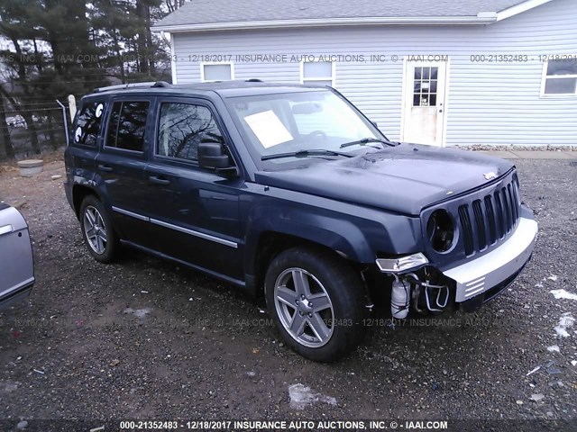 1J8FF48W58D638931 - 2008 JEEP PATRIOT LIMITED GRAY photo 1