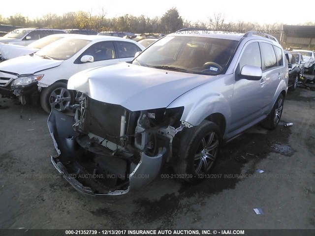 JA4AT2AW7AZ010817 - 2010 MITSUBISHI OUTLANDER ES 银色 照片 2