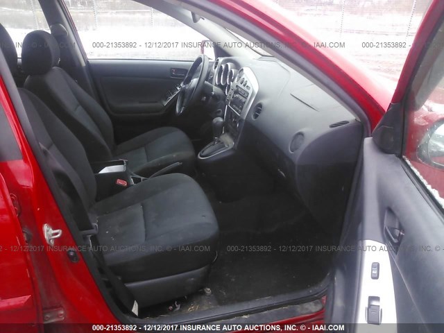 5Y2SL63835Z432802 - 2005 PONTIAC VIBE RED photo 5