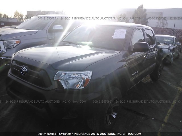 5TFJX4CN7FX062638 - 2015 TOYOTA TACOMA DOUBLE CAB GRAY photo 2